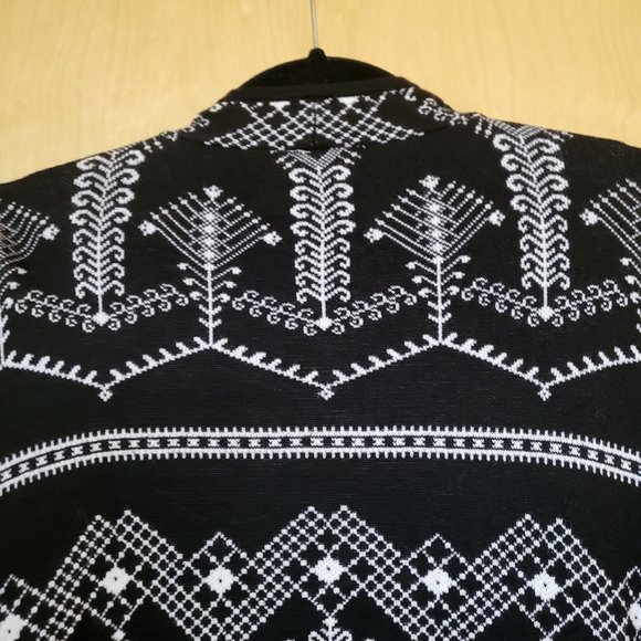 Sahalie Open Front Cotton Sweater Cardigan Black & White Aztec Print - Picture 7 of 11